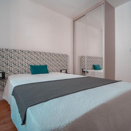 Harbour49 - Aveiro Flats & Suites Bagian luar foto