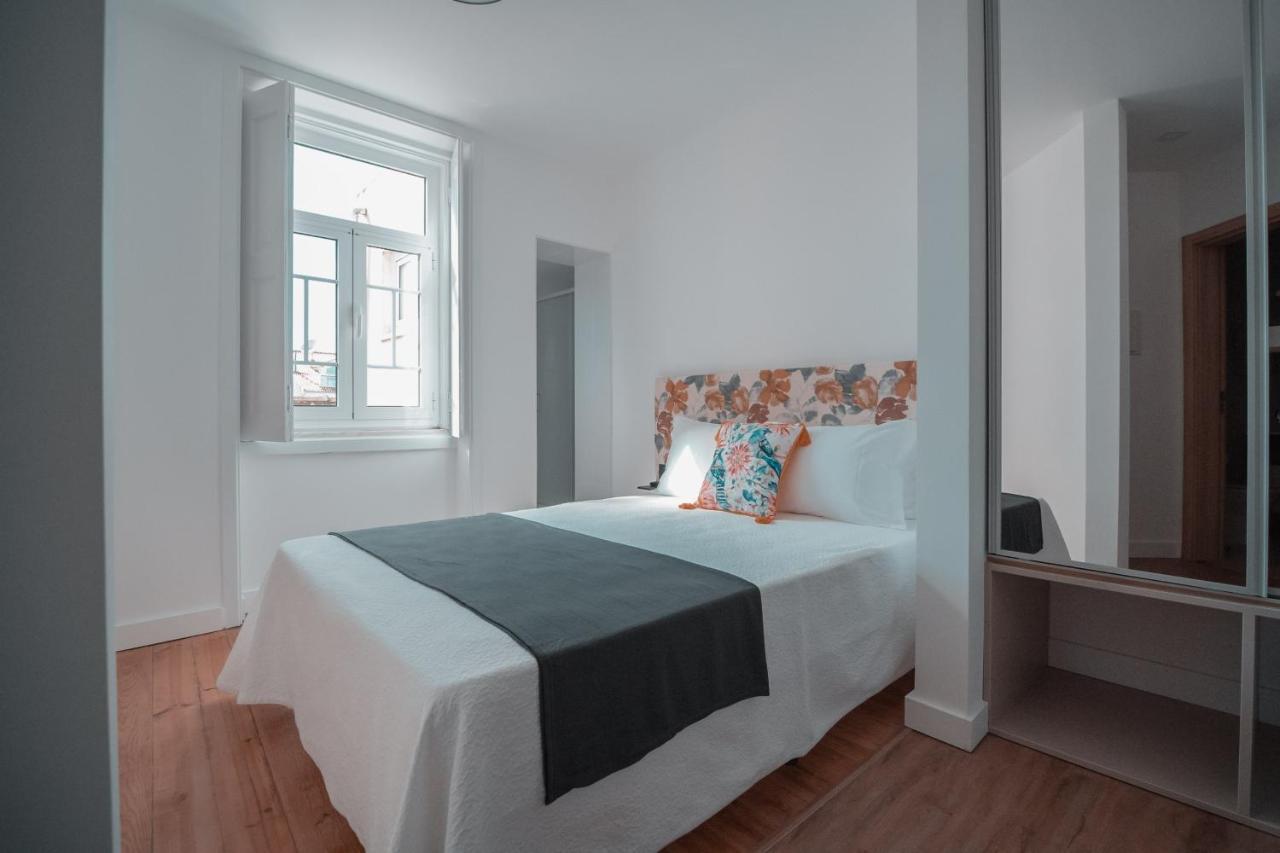 Harbour49 - Aveiro Flats & Suites Bagian luar foto