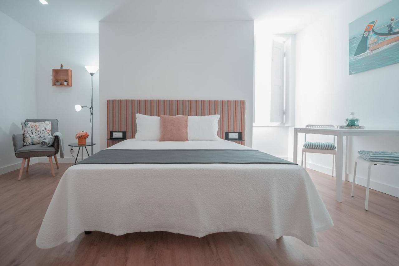 Harbour49 - Aveiro Flats & Suites Bagian luar foto