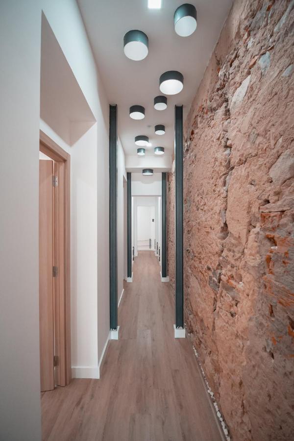 Harbour49 - Aveiro Flats & Suites Bagian luar foto