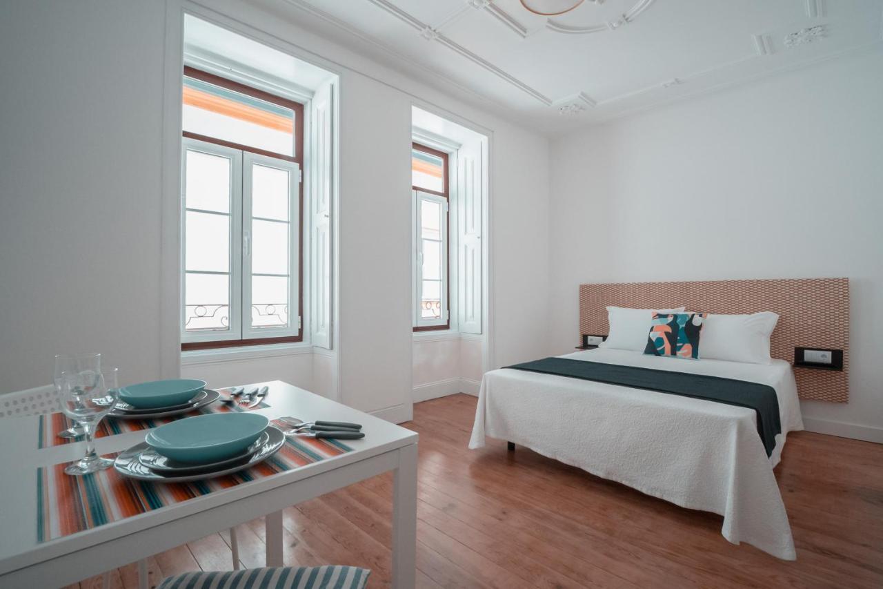 Harbour49 - Aveiro Flats & Suites Bagian luar foto
