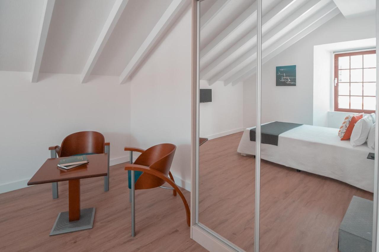 Harbour49 - Aveiro Flats & Suites Bagian luar foto