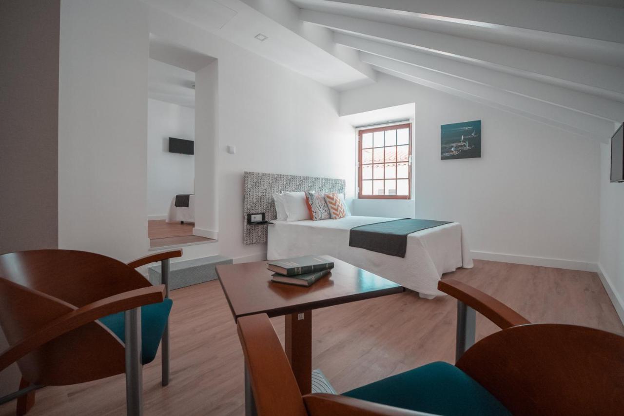 Harbour49 - Aveiro Flats & Suites Bagian luar foto